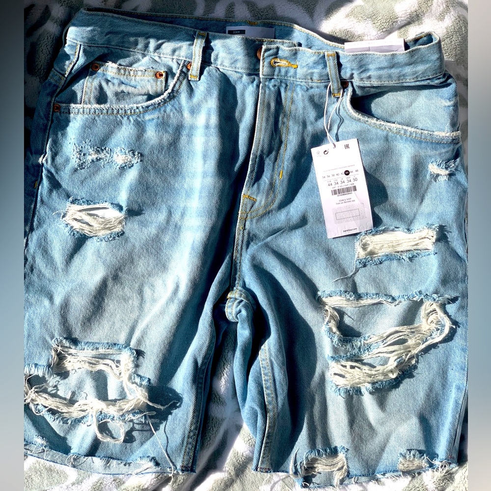 Breshka Ripped Denim Shorts